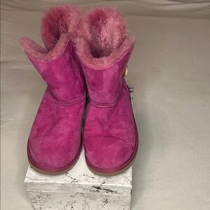 UGG Bailey Button Boots Victorian Pink Size 6